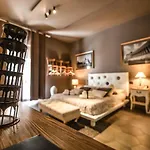 Vinto House Downtown 4*