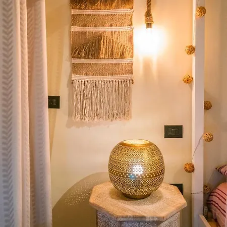 בית הארחה Vinto House Downtown 4*