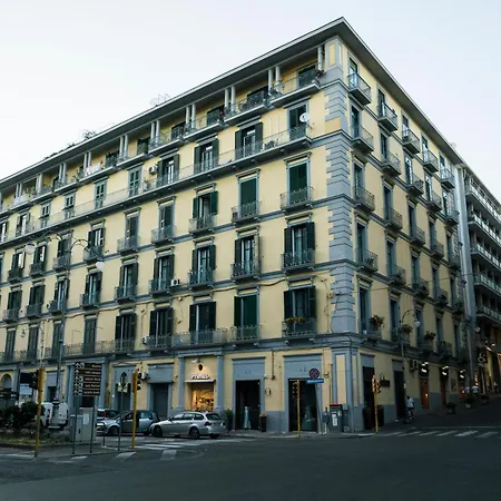 Vinto House Downtown 4*