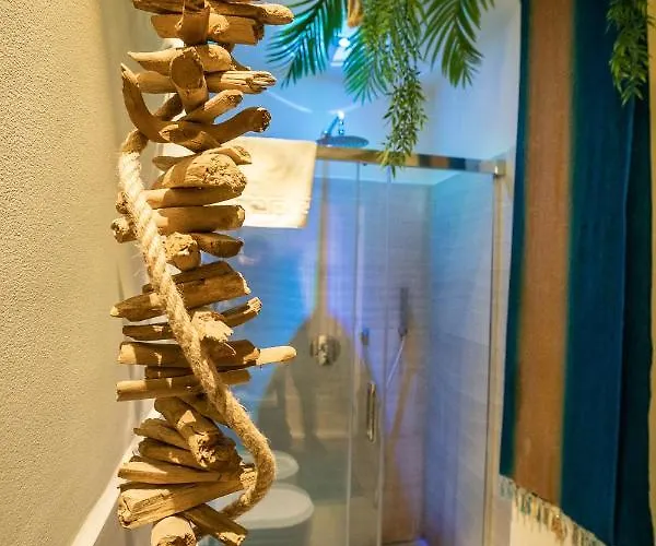 Vinto House Downtown بيت ضيافة