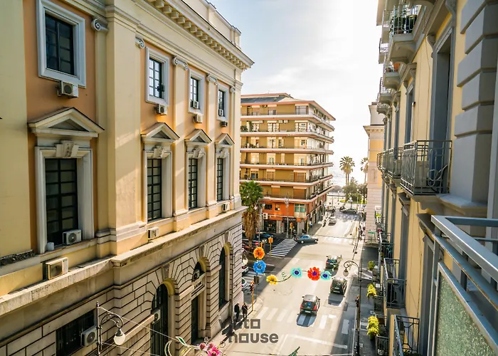 Vinto House Downtown 4* ساليرنو