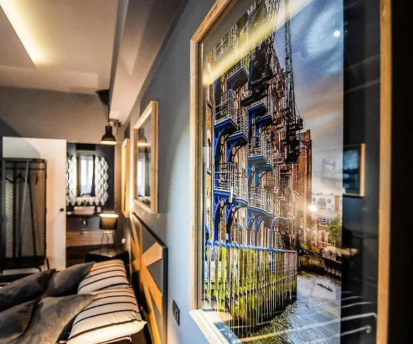 Vinto House Downtown بيت ضيافة