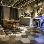 Vinto House Downtown 招待所 萨莱诺