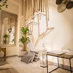 Vinto House Downtown 招待所 4*