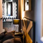 招待所 Vinto House Downtown 4*