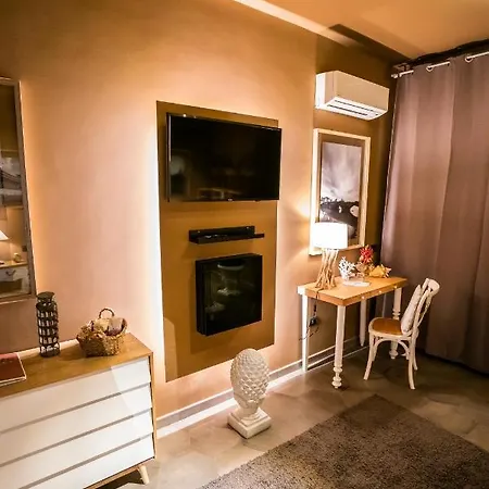 Vinto House Downtown 4* Салерно