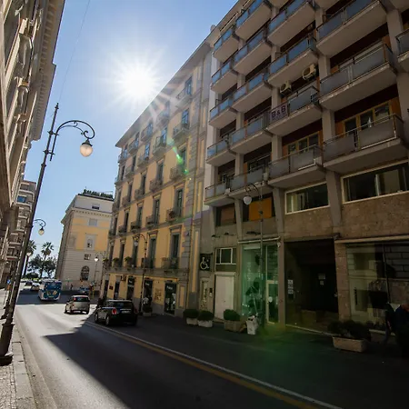 Vinto House Downtown Гостевой дом 4*