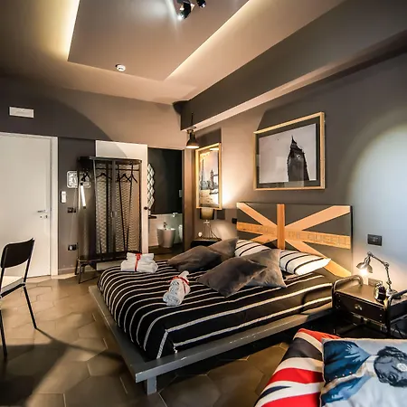 Vinto House Downtown 4* Салерно
