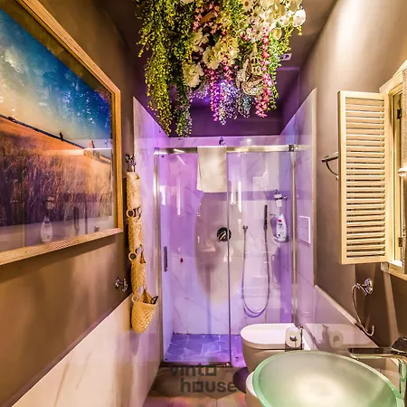 Vinto House Downtown Гостевой дом 4*